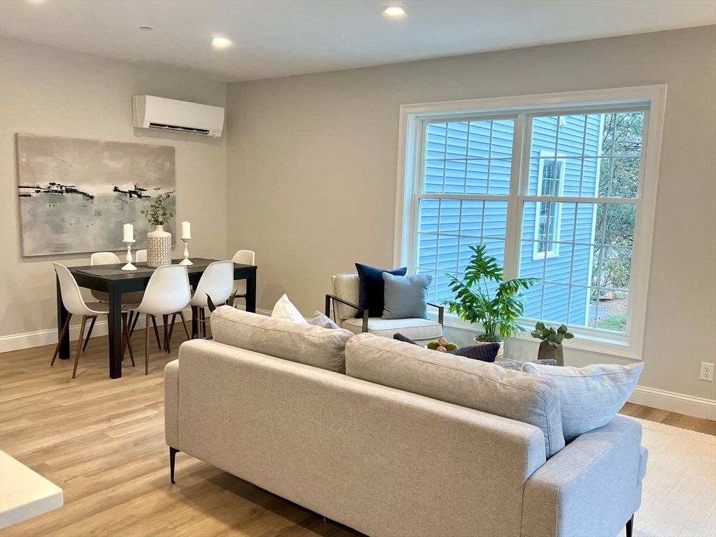 Dining room, Interior, Living room, Recessed Lighting, Wood Texture Flooring