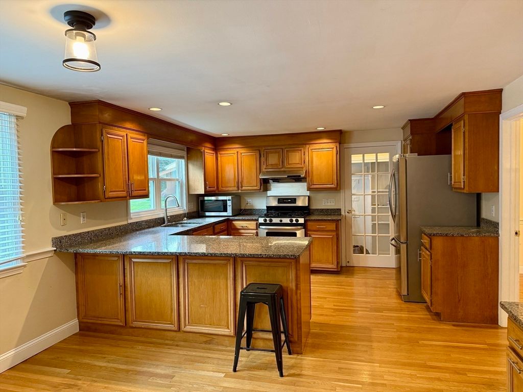 Interior, Kitchen, Recessed Lighting, Wood Texture Flooring
