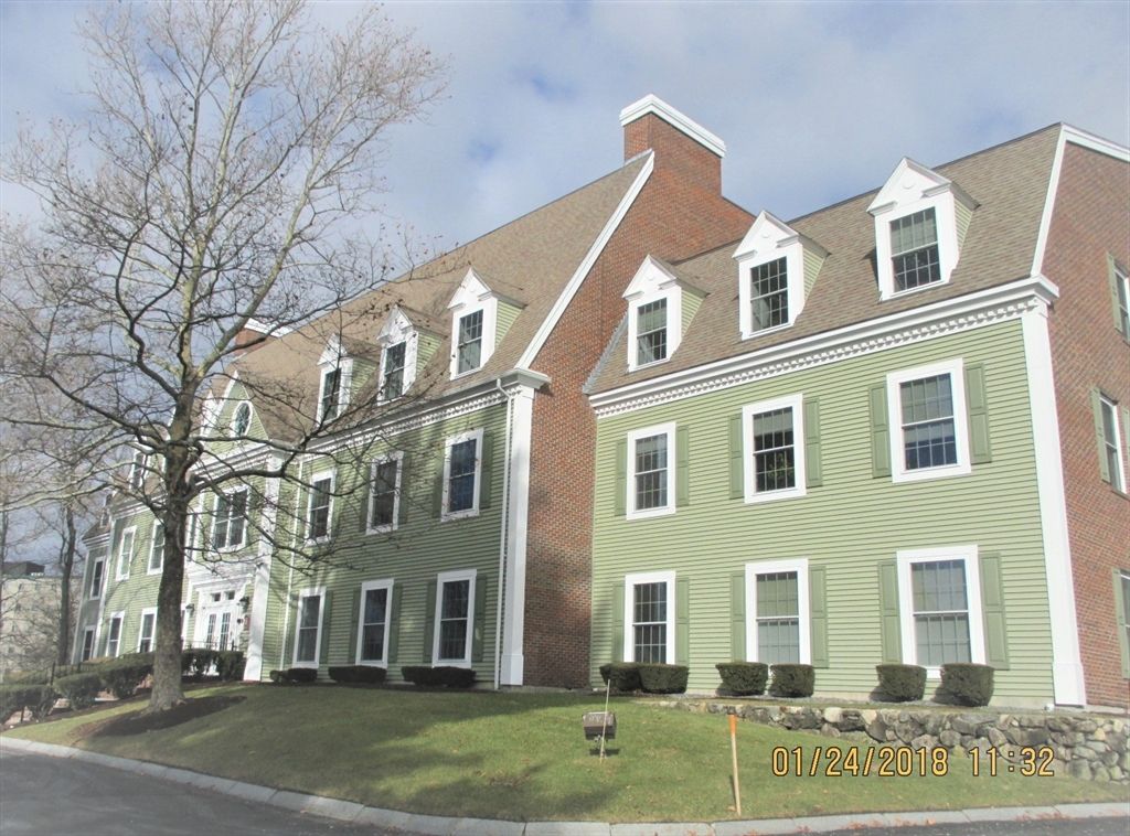 Exterior, Facade, Brick Facade, Georgian