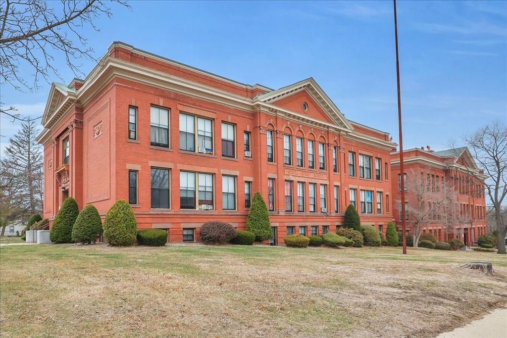 Exterior, Facade, Chicago School