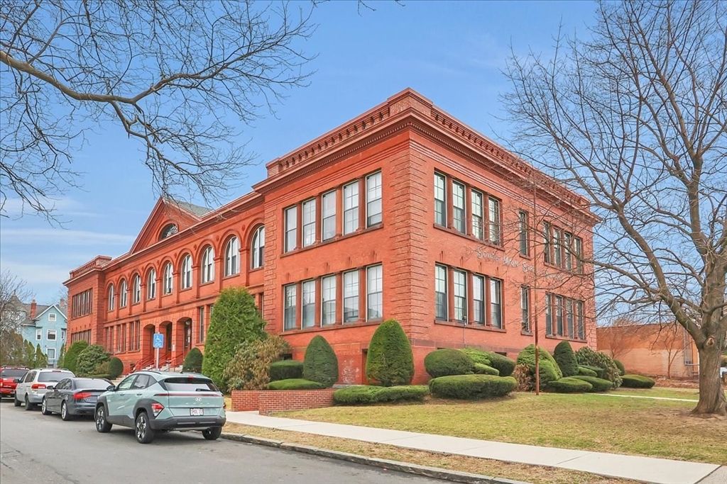 Exterior, Facade, Chicago School