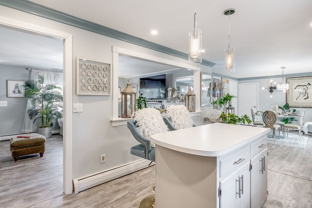 Dining room, Interior, Pendant Lights, Recessed Lighting, Wood Texture Flooring