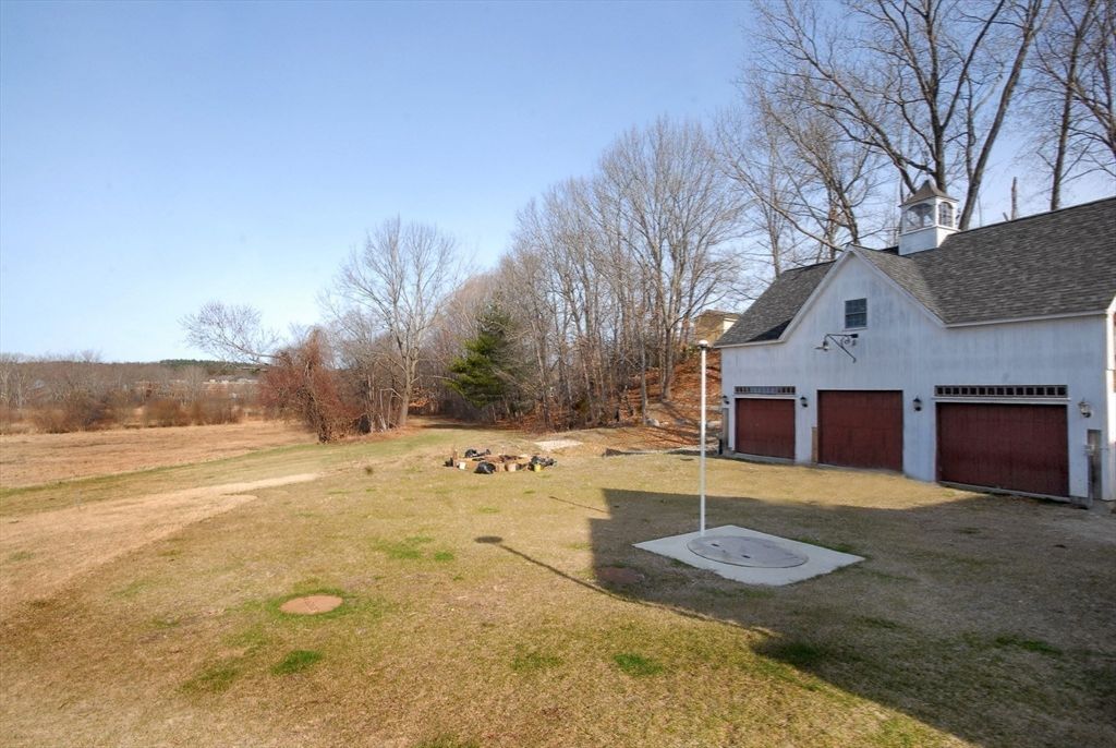 Backyard, Detached Garage, Exterior