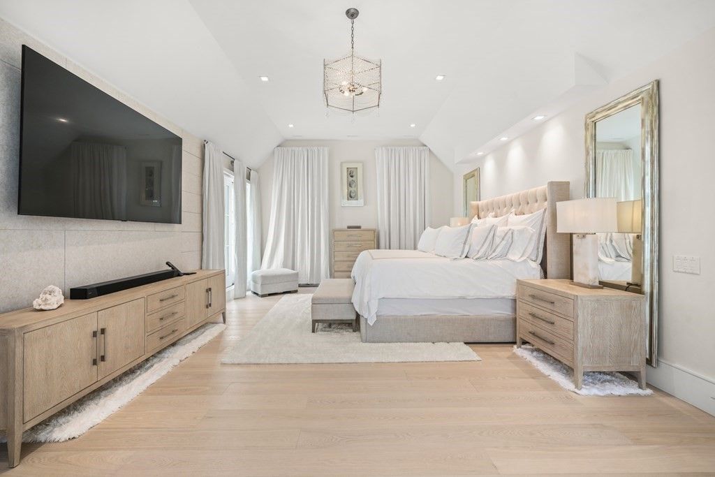 Bedroom, Chandelier, Interior, Pendant Lights, Recessed Lighting, Wood Texture Flooring