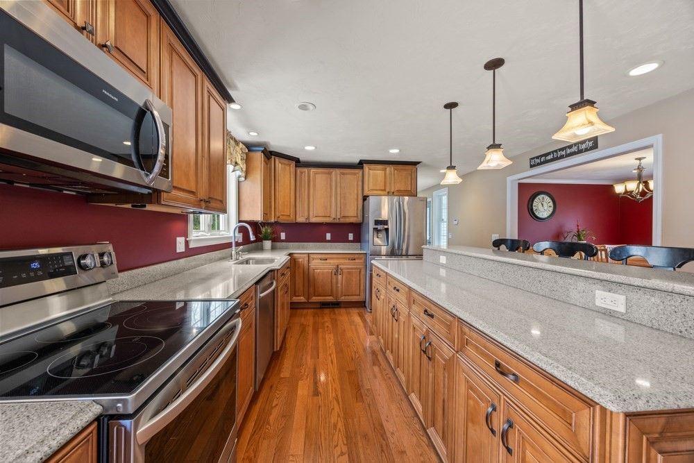 Chandelier, Interior, Kitchen, Pendant Lights, Recessed Lighting, Stainless Steel Appliances, Wood Texture Flooring