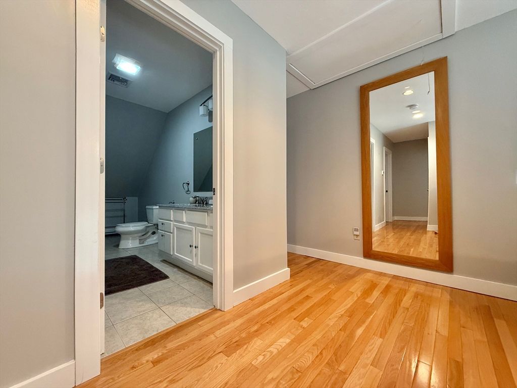 Bathroom, Interior, Recessed Lighting, Wood Texture Flooring