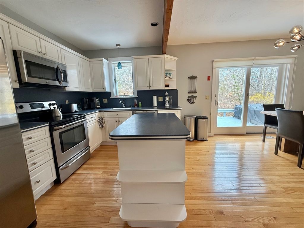 Interior, Kitchen, Pendant Lights, Stainless Steel Appliances, Wooden Beams, Wood Texture Flooring