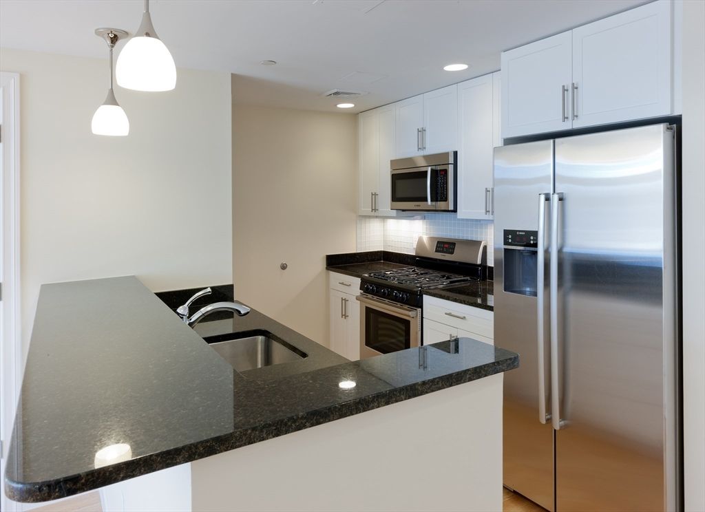Interior, Kitchen, Pendant Lights, Recessed Lighting, Stainless Steel Appliances