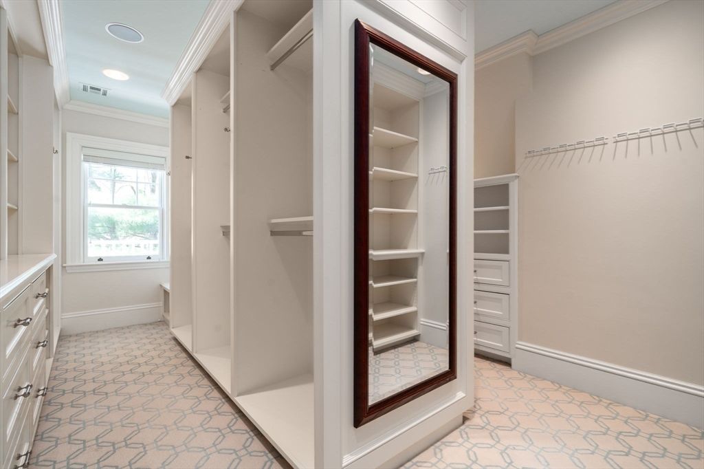 Interior, Recessed Lighting, Walk-in Closets