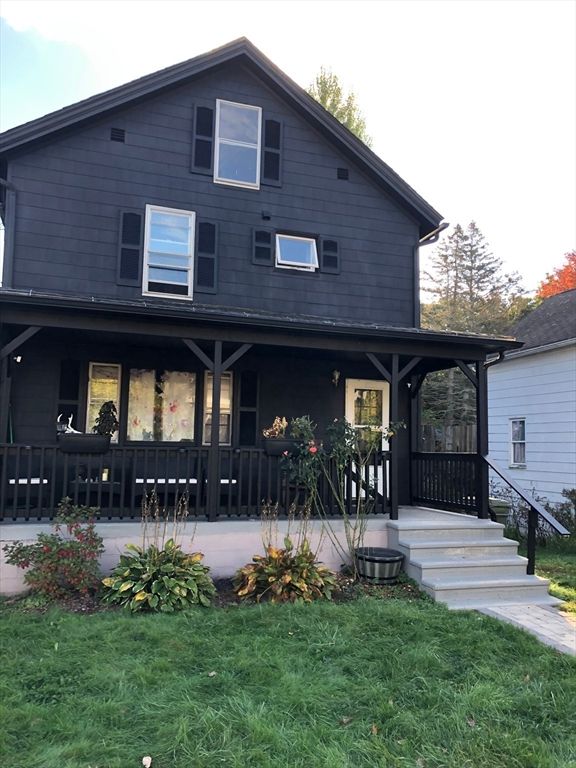 Exterior, Facade, American Craftsman