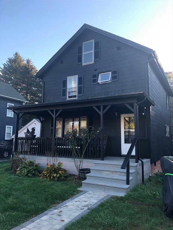 Exterior, Facade, American Craftsman