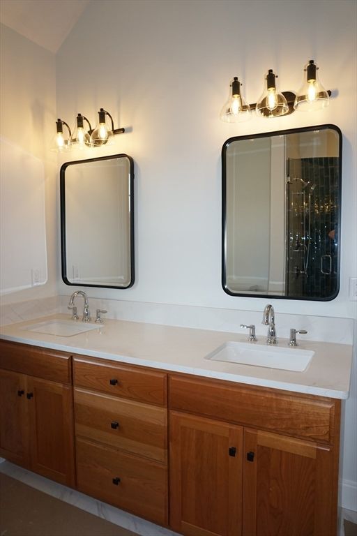 Bathroom, Dual Sink Vanities, Interior