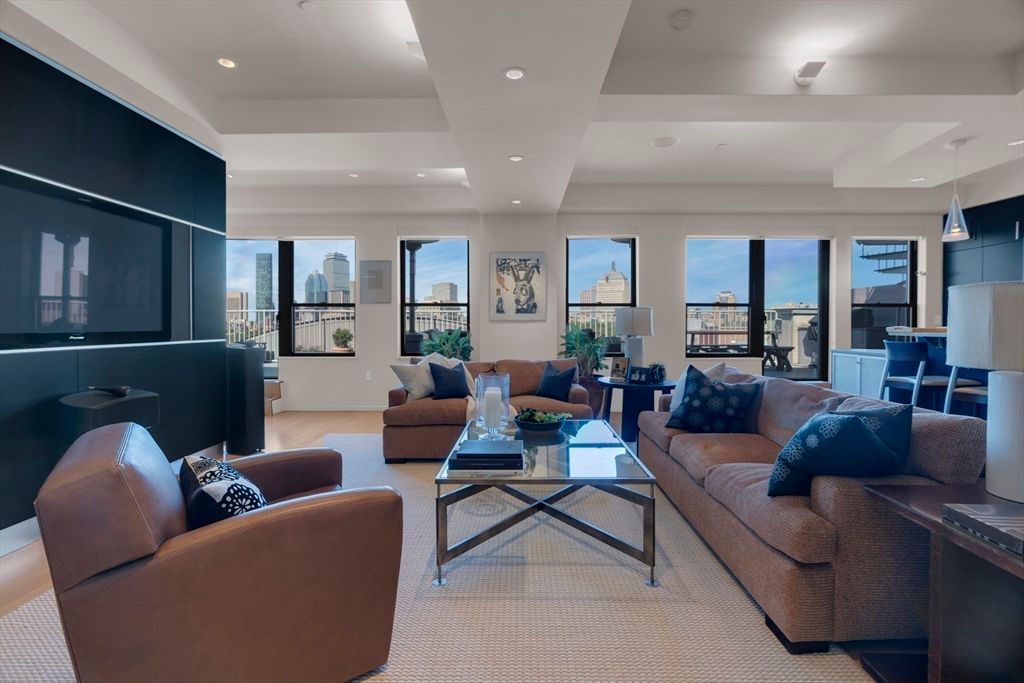 Interior, Living room, Pendant Lights, Recessed Lighting, Water