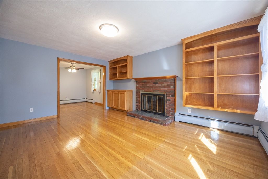 Empty room, Fireplace, Interior, Wood Texture Flooring