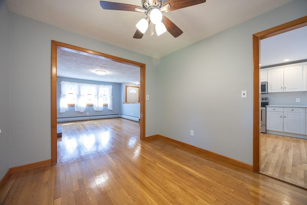 Empty room, Interior, Kitchen, Recessed Lighting, Wood Texture Flooring