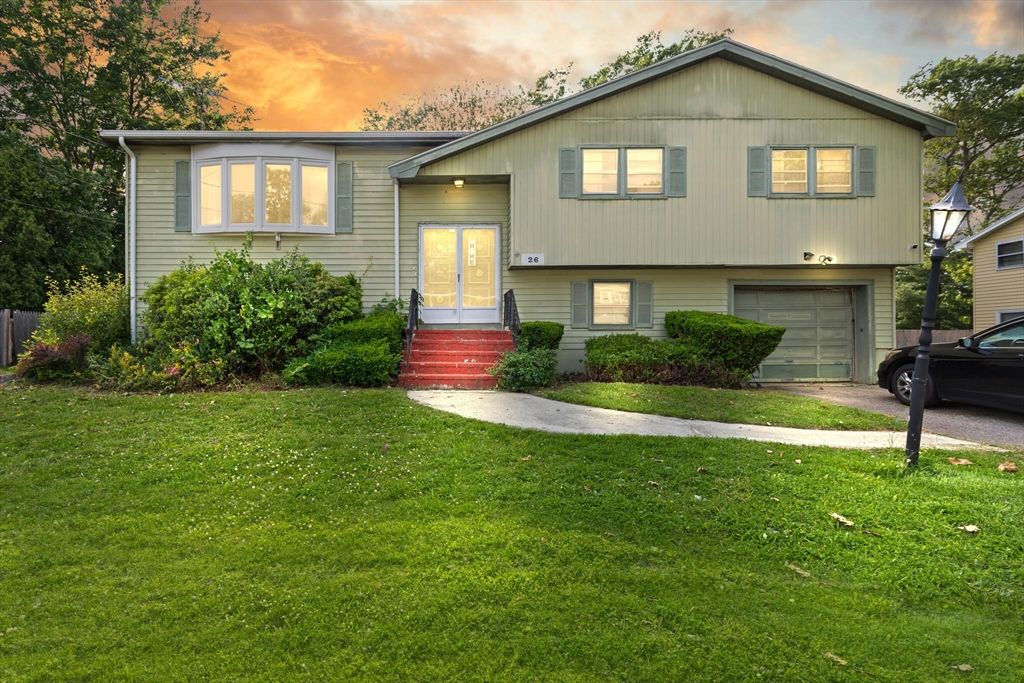 Attached, Exterior, Facade, Raised Ranch