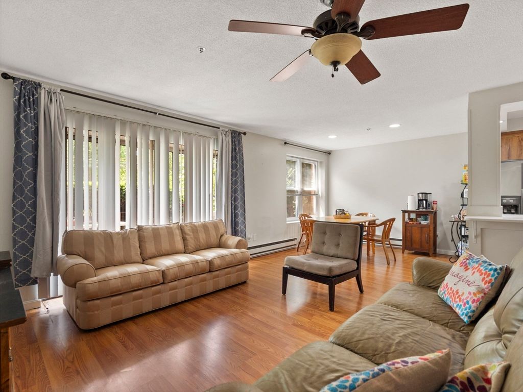 Dining room, Interior, Living room, Recessed Lighting, Wood Texture Flooring