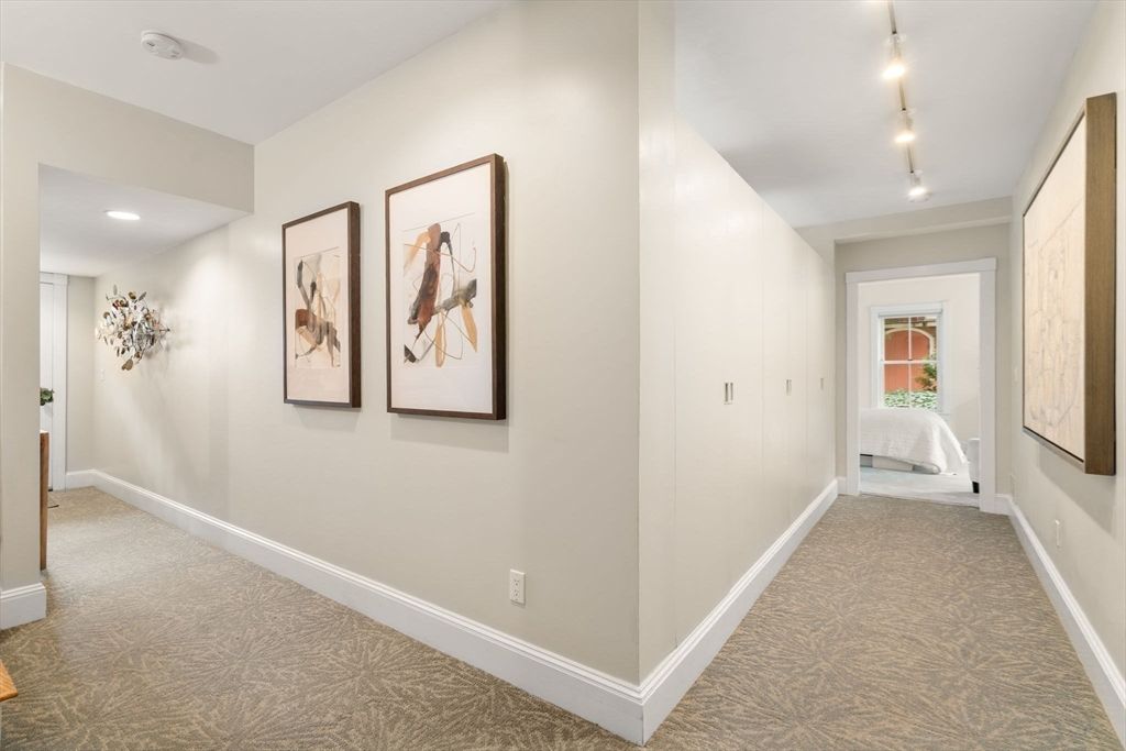 Interior, Recessed Lighting