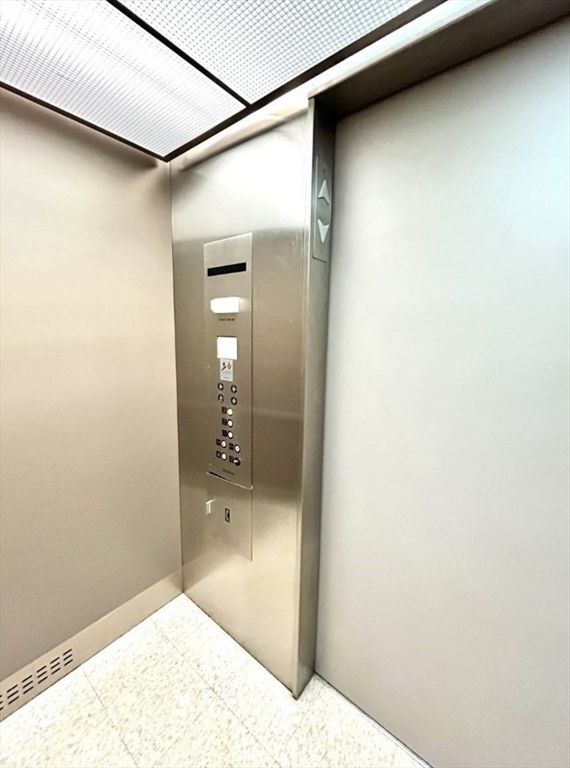 Elevator, Interior