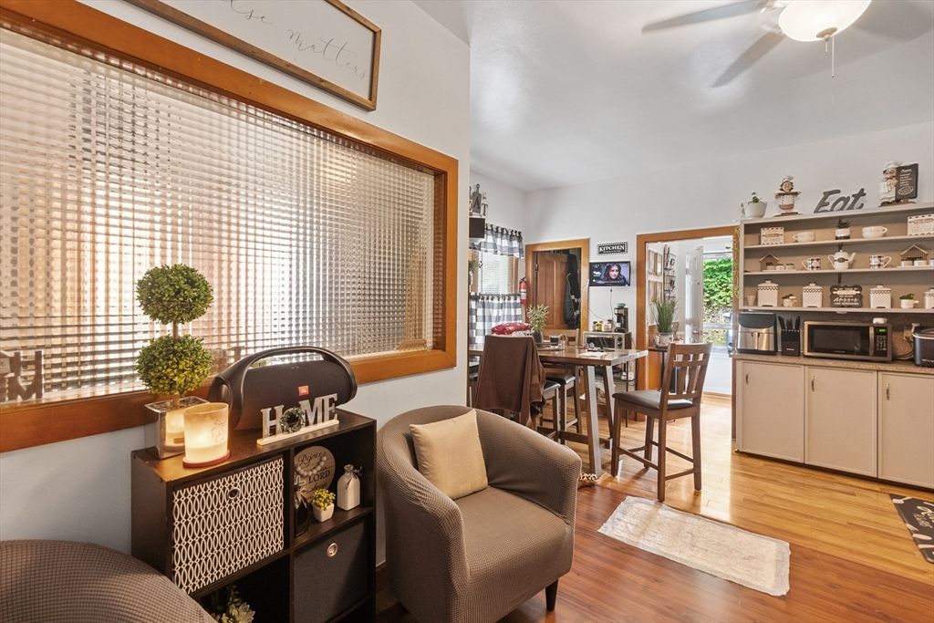 Dining room, Interior, Wood Texture Flooring
