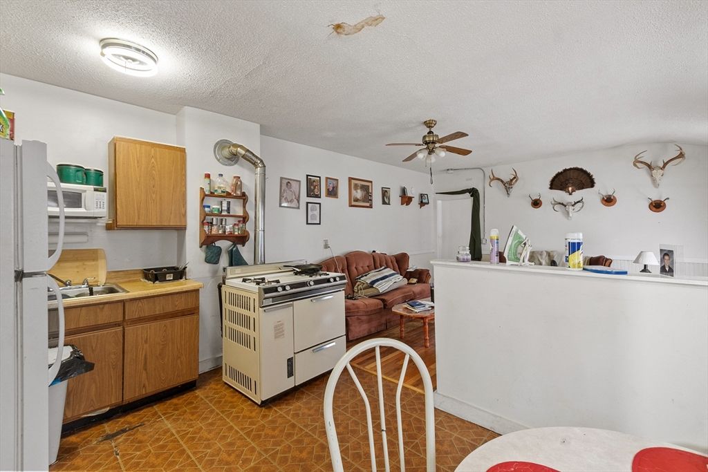 Interior, Kitchen, Living room