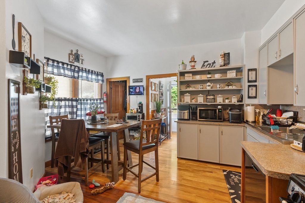 Dining room, Interior, Wood Texture Flooring