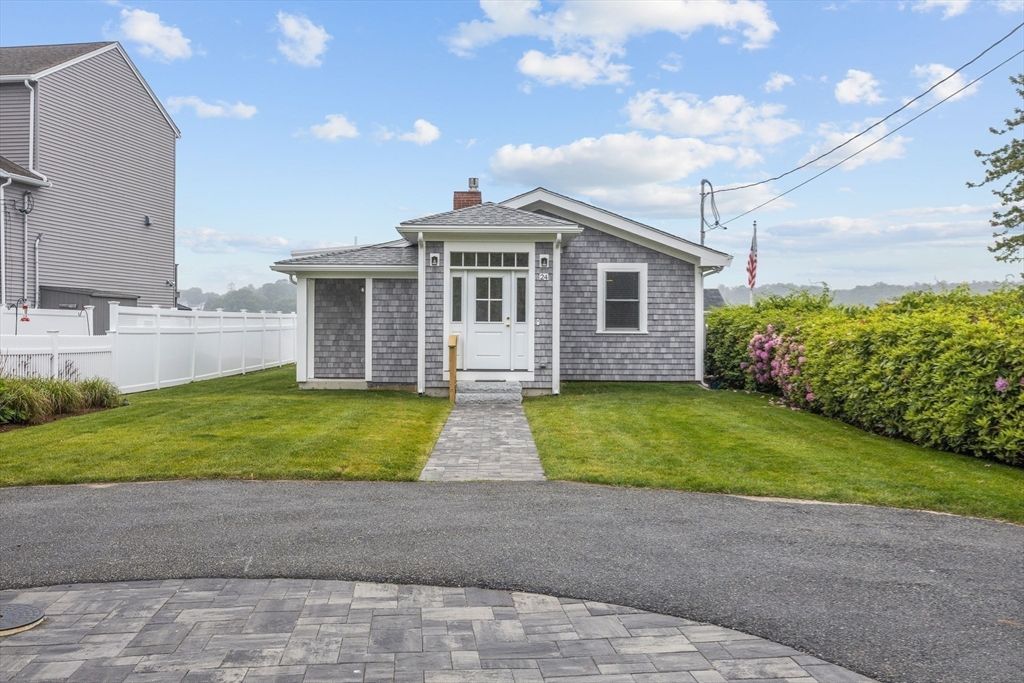 Backyard, Exterior, Facade, Cape Cod