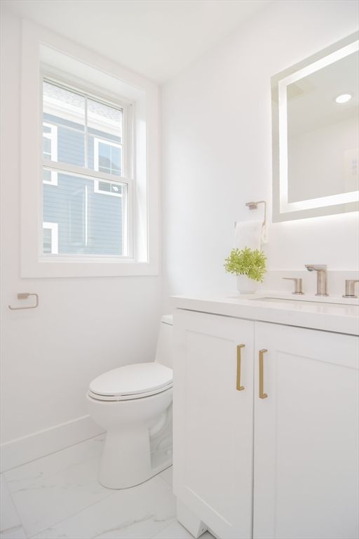 Bathroom, Interior, Marble, Recessed Lighting