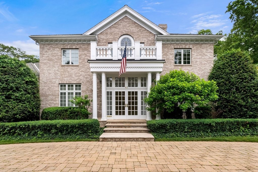 Exterior, Facade, Brick Facade, Brick Traditional