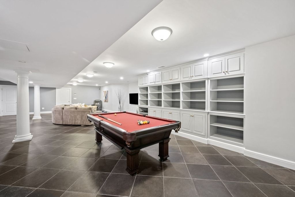 Billiard Table, Game Room, Interior, Recessed Lighting