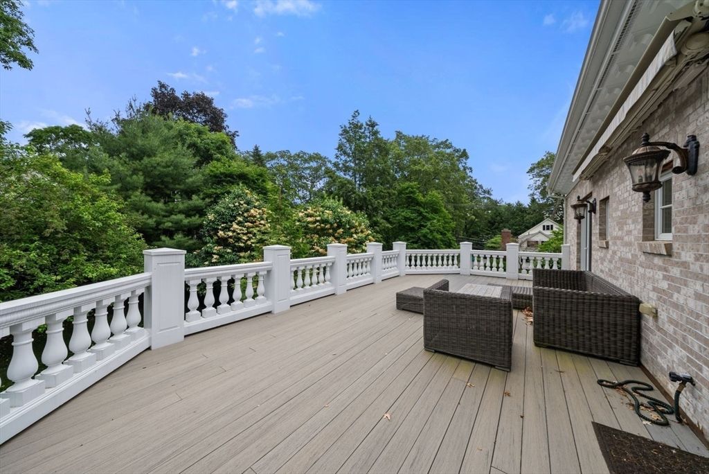 Exterior, Wood Texture Flooring