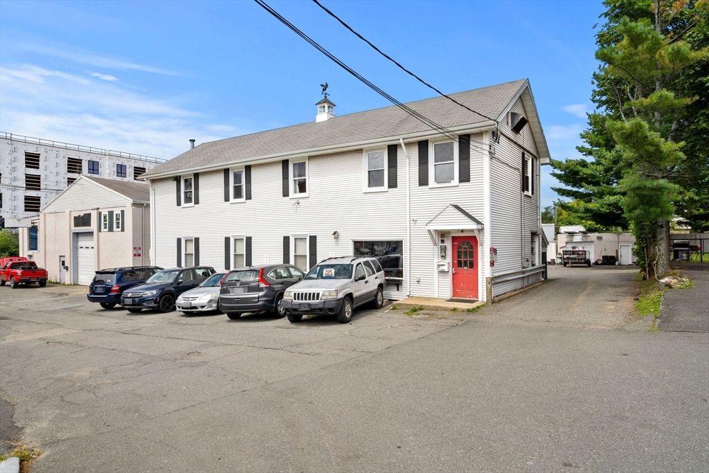 Attached, Detached Garage, Exterior, Facade, Georgian