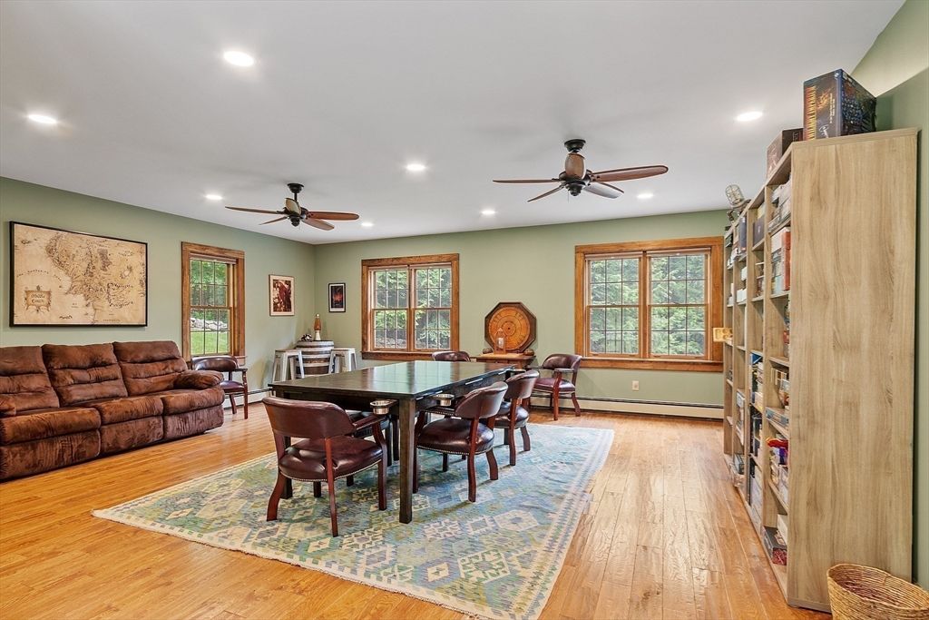 Dining room, Interior, Living room, Recessed Lighting, Wood Texture Flooring