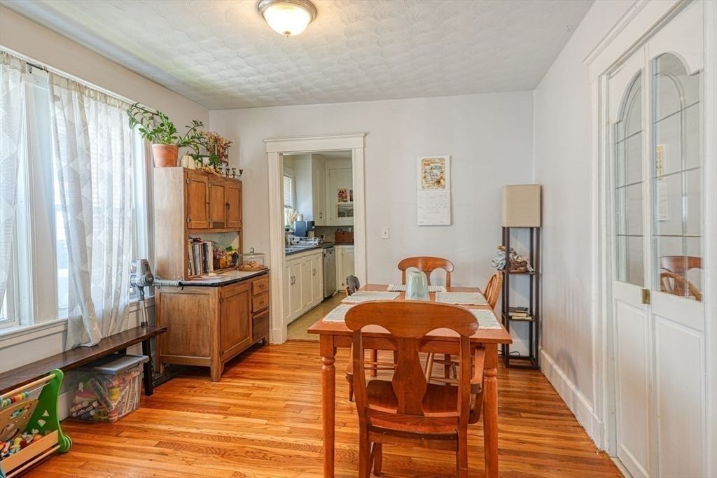 Dining room, Interior, Wood Texture Flooring