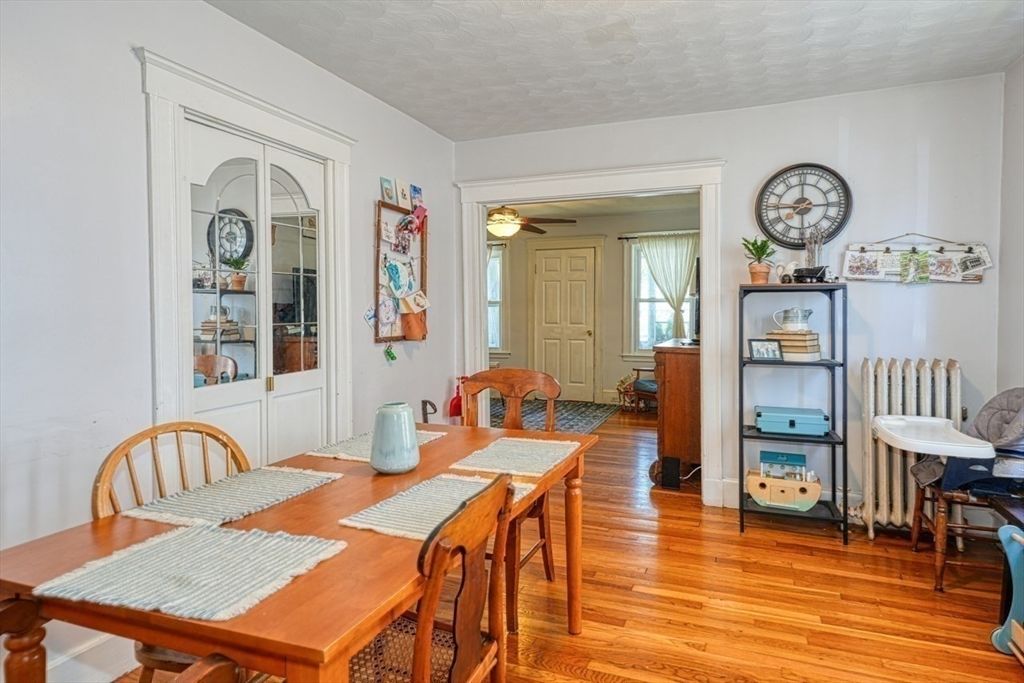 Dining room, Interior, Wood Texture Flooring