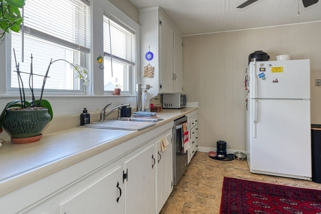 Interior, Kitchen, Tile Countertops