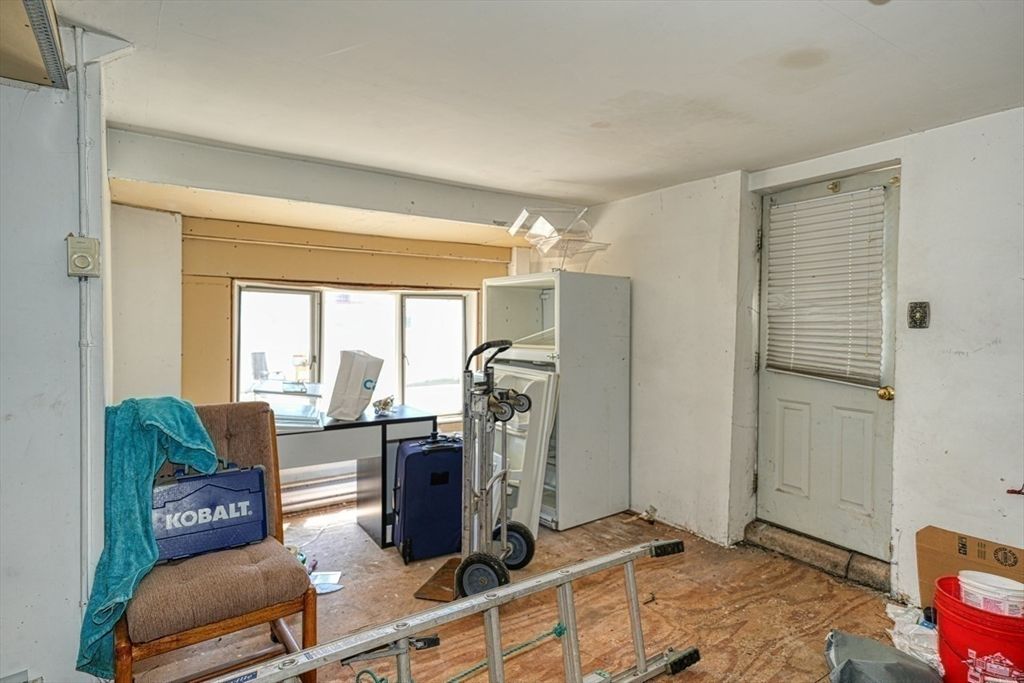 Fitness Equipment, Interior