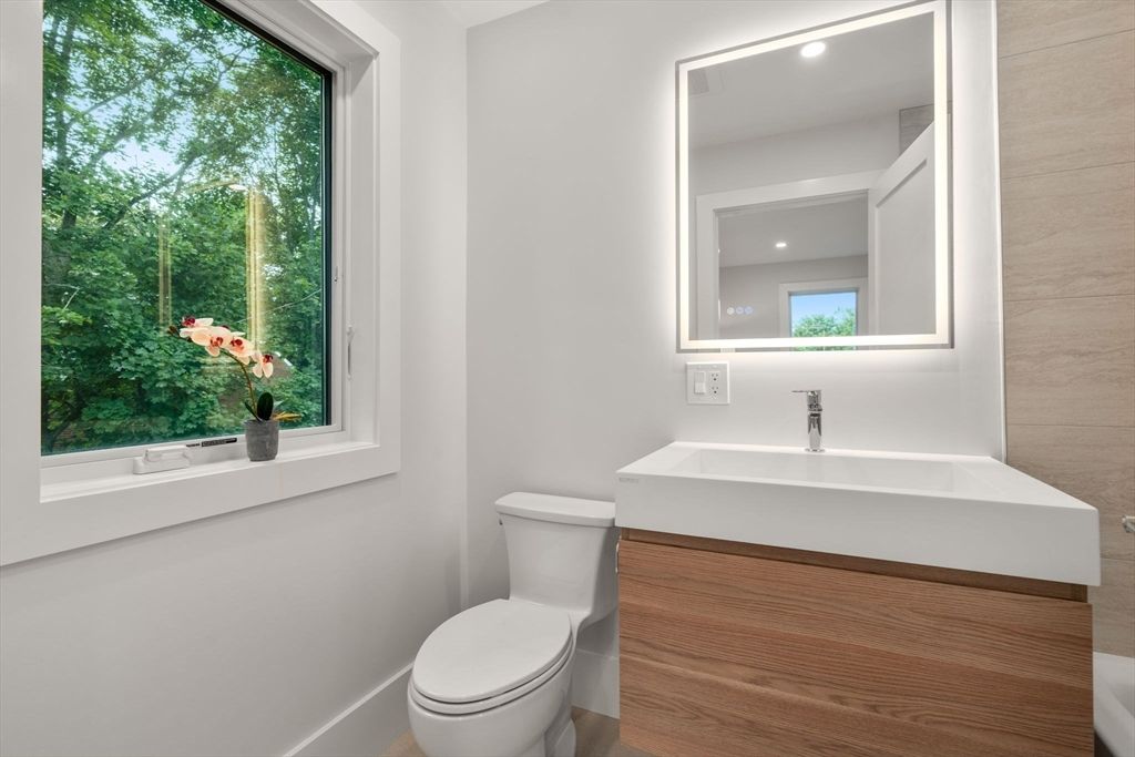 Bathroom, Interior, Recessed Lighting, Wood Texture Flooring