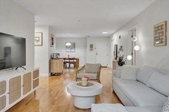 Dining room, Interior, Living room, Recessed Lighting, Wood Texture Flooring