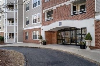 Exterior, Facade, Brick Facade, Rowhouse