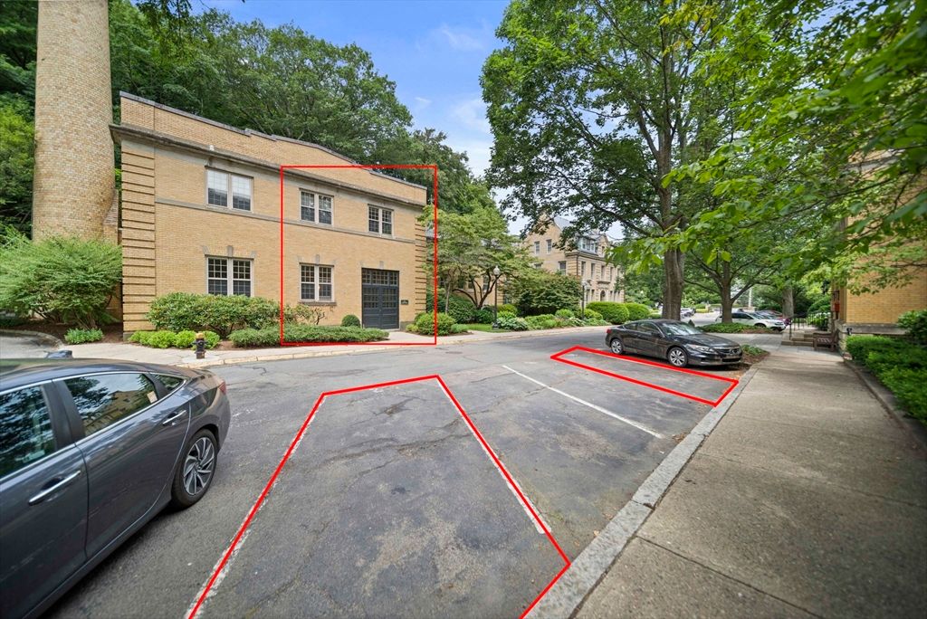 Exterior, Facade, Georgian