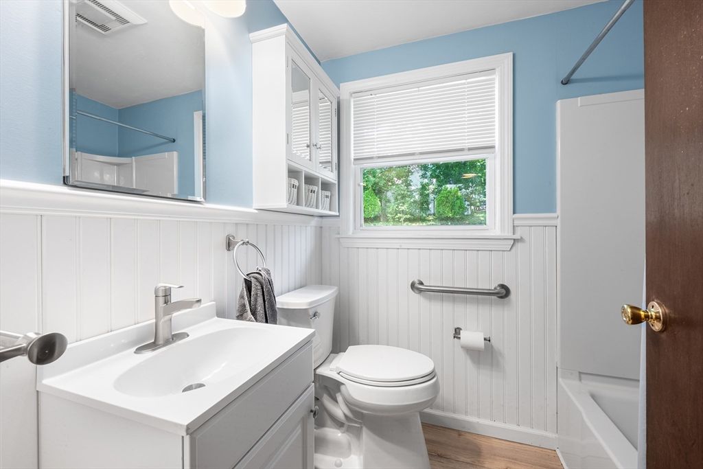 Bathroom, Interior, Wood Texture Flooring