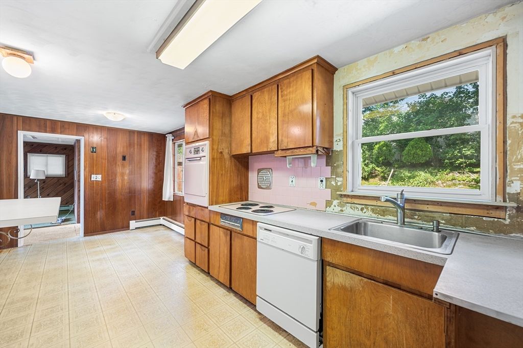 Interior, Kitchen, Wooden Walls