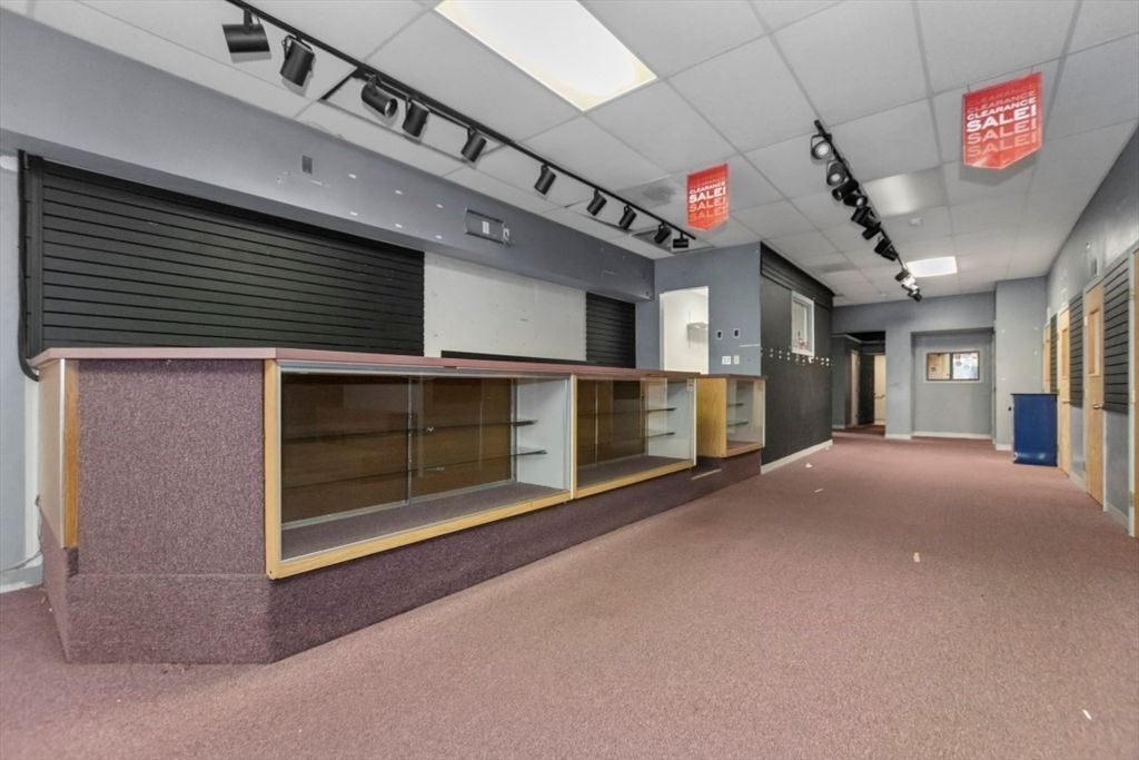 Interior, Recessed Lighting