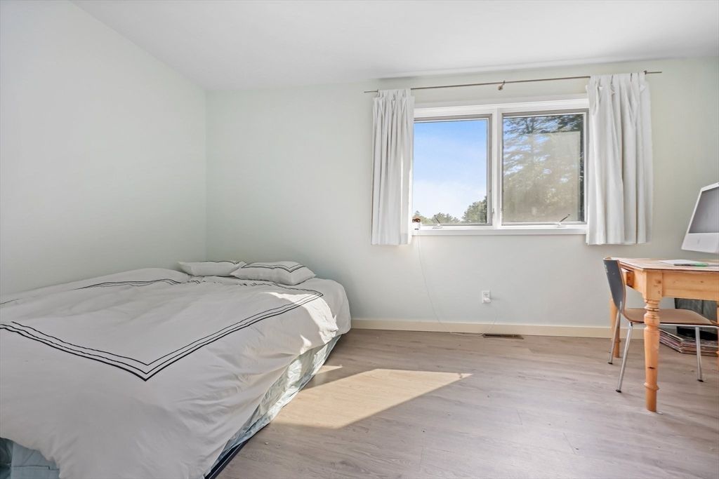 Bedroom, Home Office, Interior, Wood Texture Flooring