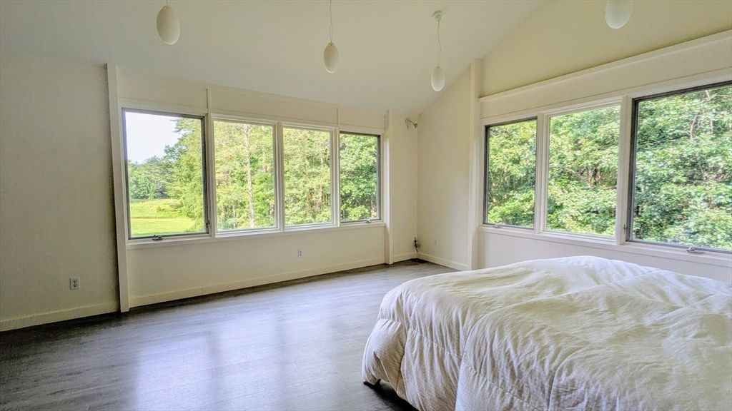 Bedroom, Interior, Pendant Lights, Wood Texture Flooring