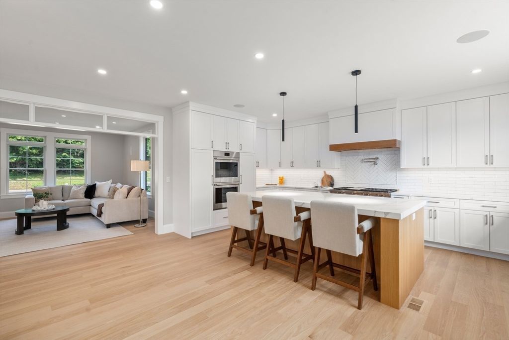 Interior, Kitchen, Living room, Pendant Lights, Recessed Lighting, Stainless Steel Appliances, Wood Texture Flooring