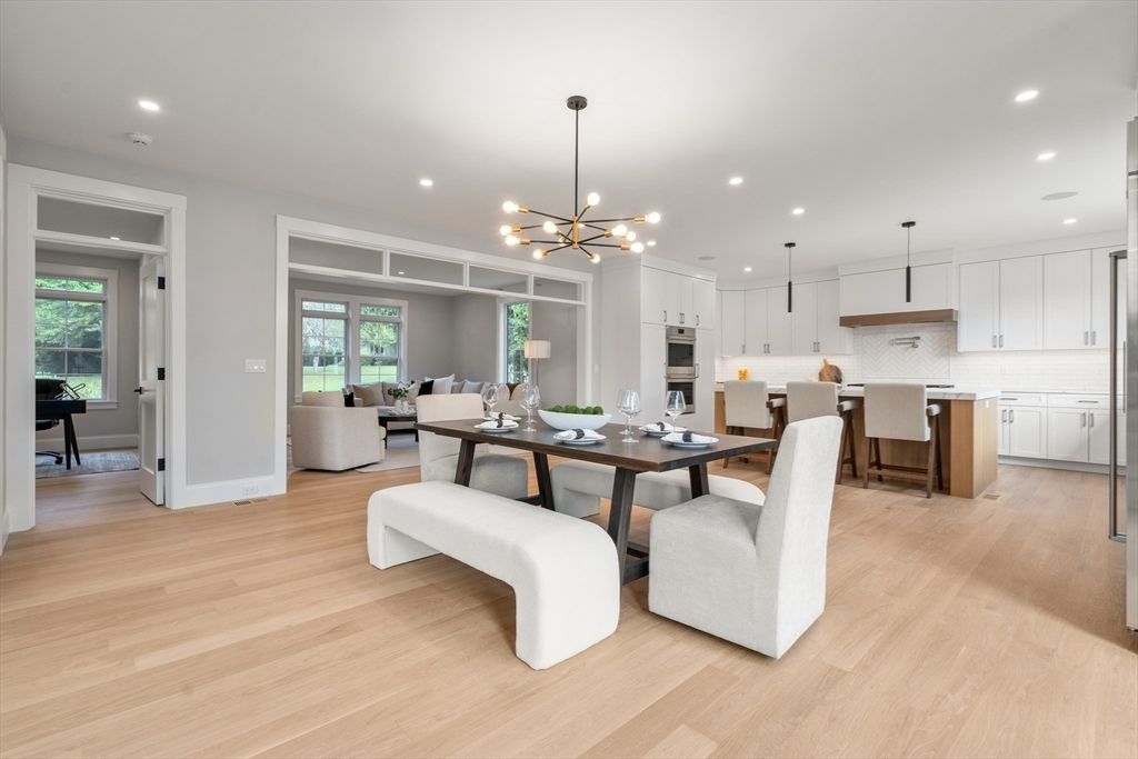 Dining room, Interior, Kitchen, Living room, Pendant Lights, Recessed Lighting, Stainless Steel Appliances, Wood Texture Flooring