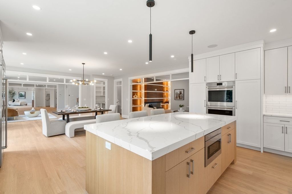 Dining room, Interior, Kitchen, Living room, Pendant Lights, Recessed Lighting, Stainless Steel Appliances, Wood Texture Flooring