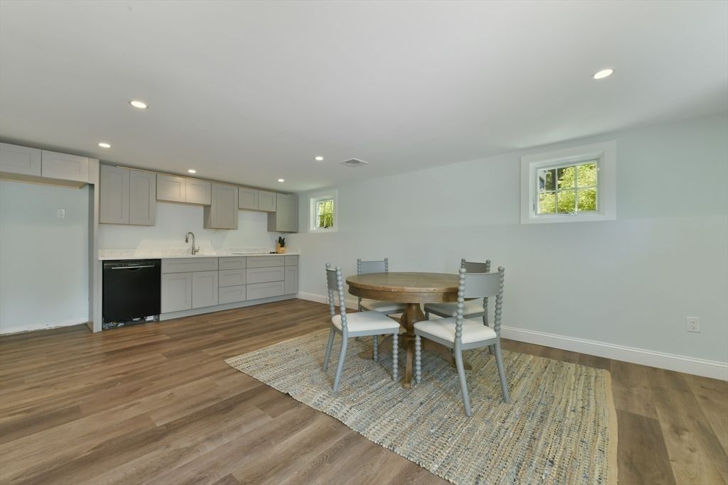 Dining room, Interior, Kitchen, Recessed Lighting, Wood Texture Flooring
